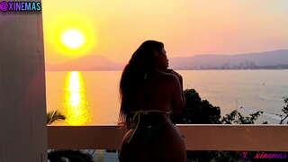 Casal drafod na varanda e gozando gostoso tra bod fel cychod passavam dim maw