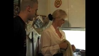 Matere, sin in njegov prijatelj