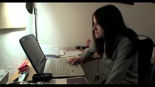 ���ந்த பையன் இல்லை எதிராக