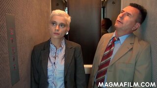 Трахнули u anal na poslu